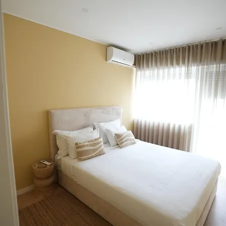 On - Family - Free Parking & Pet Friendly Апартаменты *