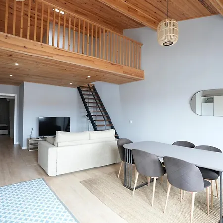 On - Family - Free Parking & Pet Friendly *